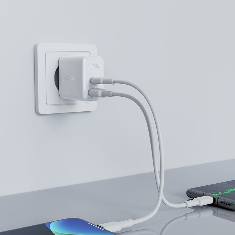 acefast a5 32w wall charger charging white
